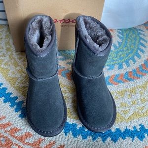 NIB Toddler Suede Boots size 10 Grey